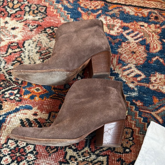 Vince Women's Brown Suede Ankle Boots made in Italy. - Picture 2 of 8